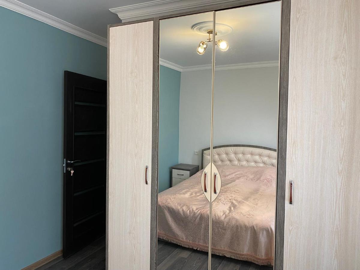 Lovely 2-Bedroom Apartment Near Ayb School Дилижан Экстерьер фото